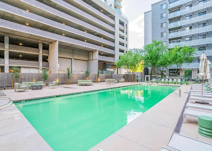 Luxury At Dt Phx Balcony Pool Gym Parking Wd