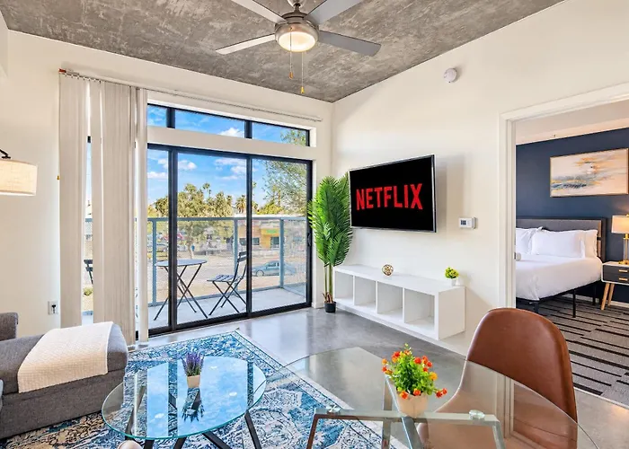 Luxury At Dt Phx Balcony Pool Gym Parking Wd Apartment *